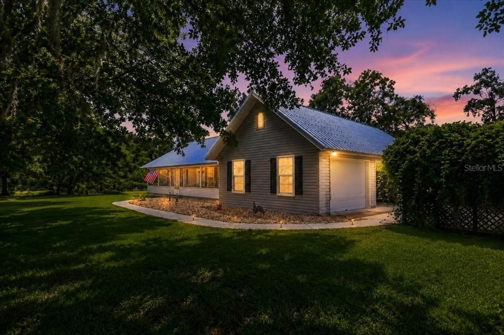 For Sale: $749,000 (5 beds, 2 baths, 2270 Square Feet)