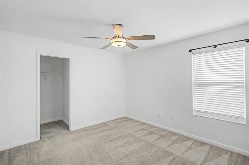 For Sale: $399,000 (4 beds, 2 baths, 1978 Square Feet)