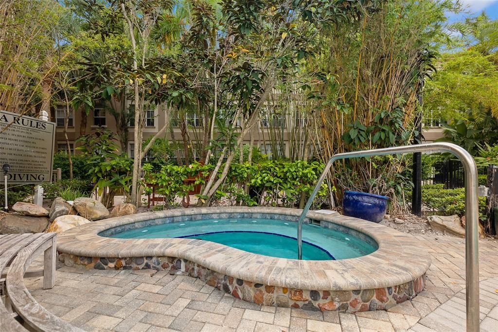 For Rent: $2,195 (1 beds, 1 baths, 789 Square Feet)