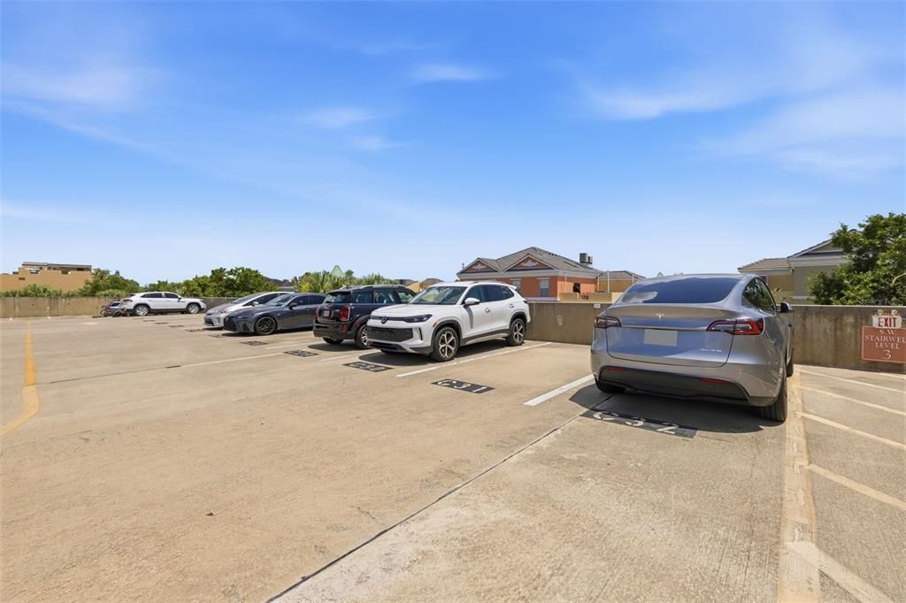 For Rent: $2,195 (1 beds, 1 baths, 789 Square Feet)