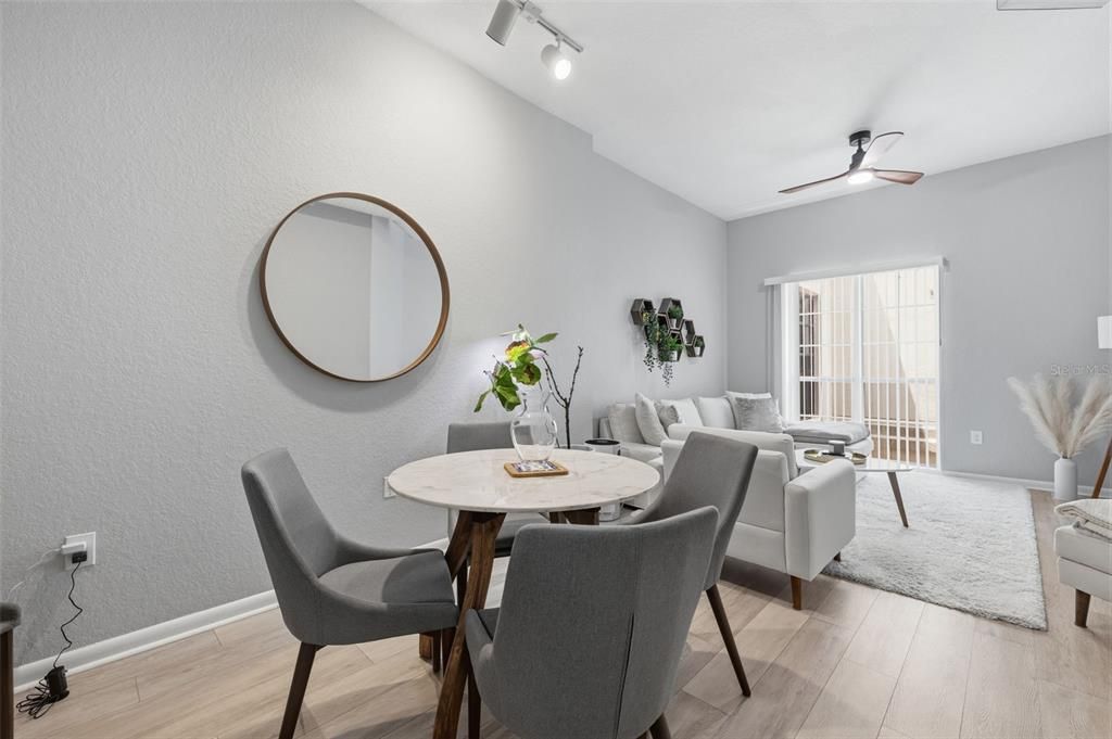 For Rent: $2,195 (1 beds, 1 baths, 789 Square Feet)
