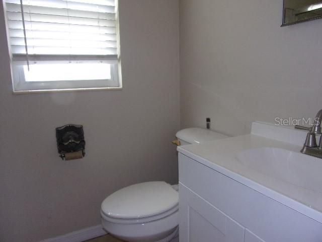 For Rent: $1,275 (2 beds, 1 baths, 816 Square Feet)