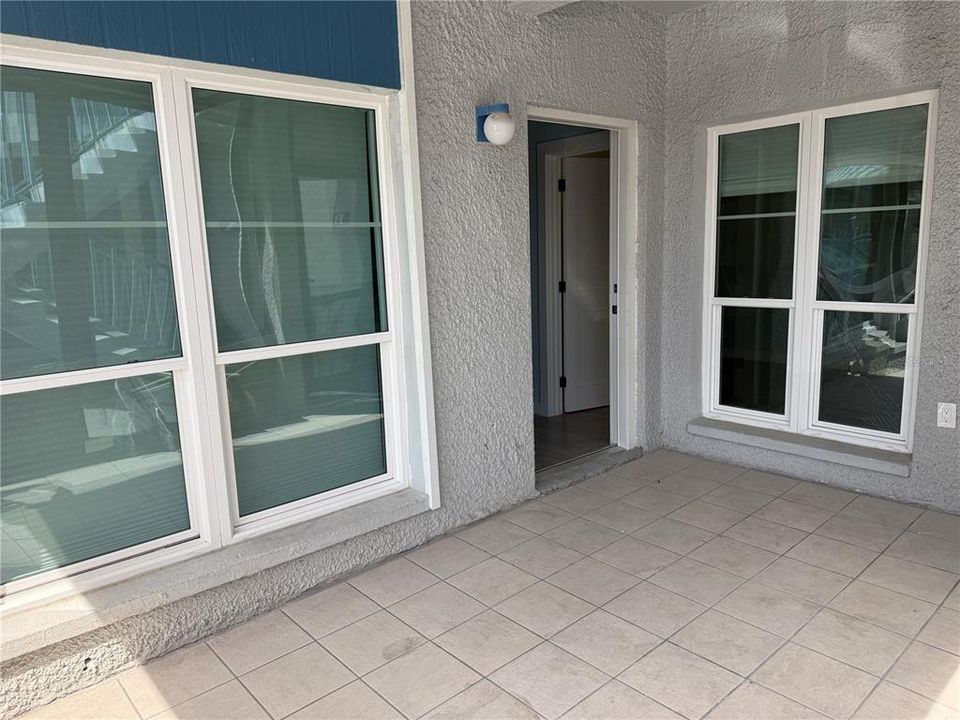 For Rent: $1,700 (1 beds, 1 baths, 430 Square Feet)