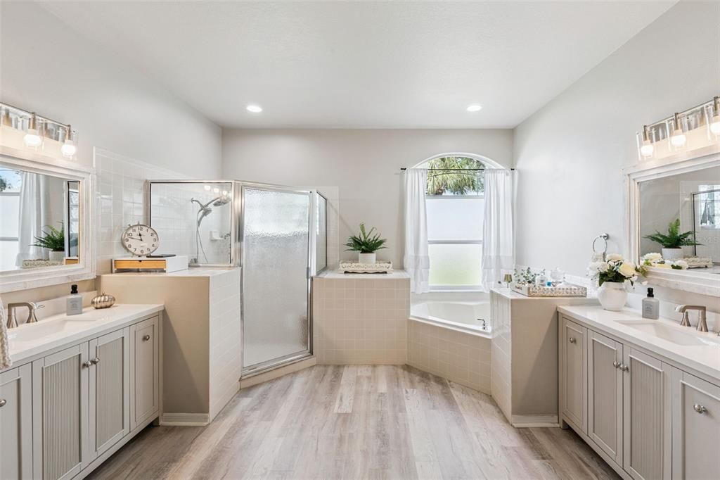 For Sale: $770,000 (4 beds, 3 baths, 3732 Square Feet)