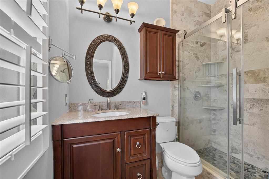 For Sale: $875,000 (5 beds, 2 baths, 3031 Square Feet)