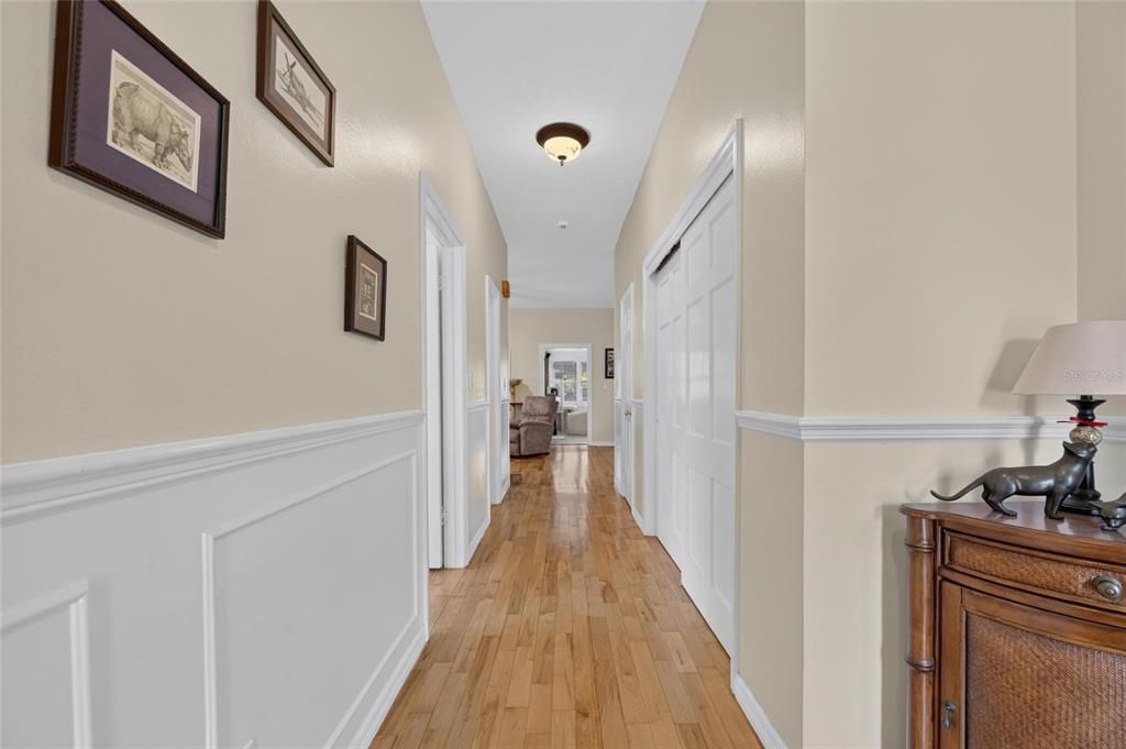 For Sale: $875,000 (5 beds, 2 baths, 3031 Square Feet)