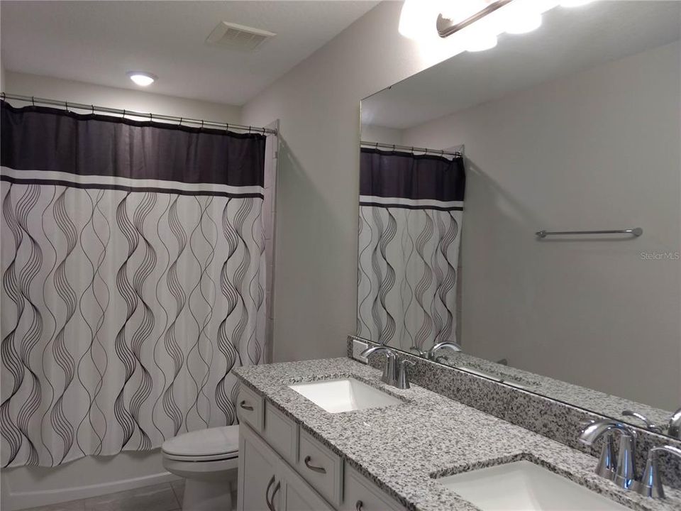 В аренду: $2,980 (4 спален, 2 ванн, 2581 Квадратных фут)