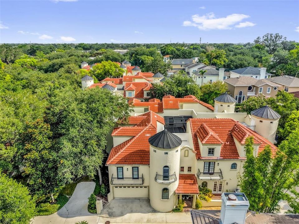 En Venta: $799,000 (3 camas, 2 baños, 1957 Pies cuadrados)