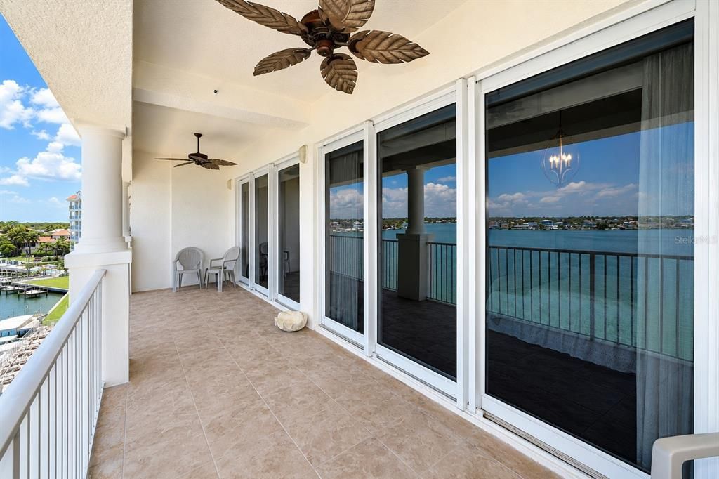For Sale: $975,000 (3 beds, 3 baths, 1995 Square Feet)