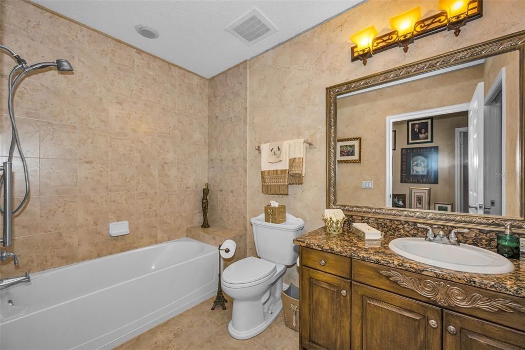 For Sale: $975,000 (3 beds, 3 baths, 1995 Square Feet)