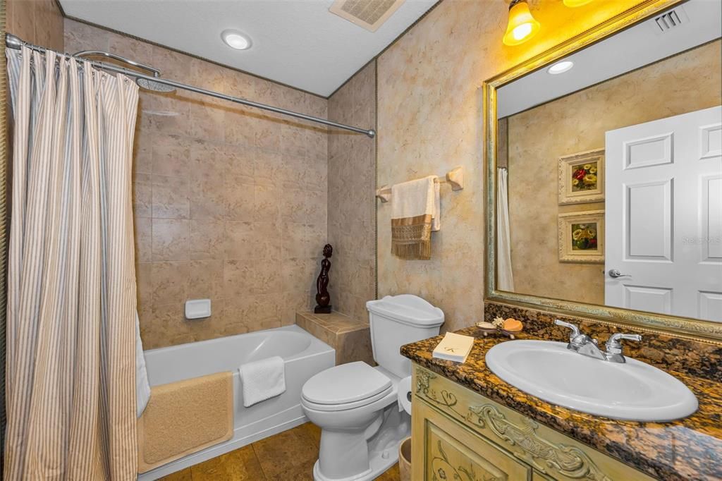 For Sale: $975,000 (3 beds, 3 baths, 1995 Square Feet)