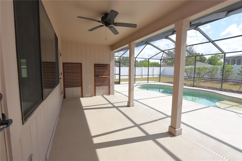 For Rent: $2,300 (3 beds, 2 baths, 1622 Square Feet)