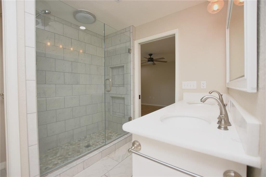 For Rent: $2,300 (3 beds, 2 baths, 1622 Square Feet)
