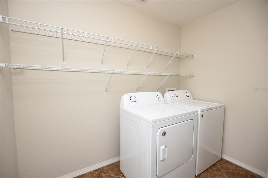 For Rent: $2,300 (3 beds, 2 baths, 1622 Square Feet)
