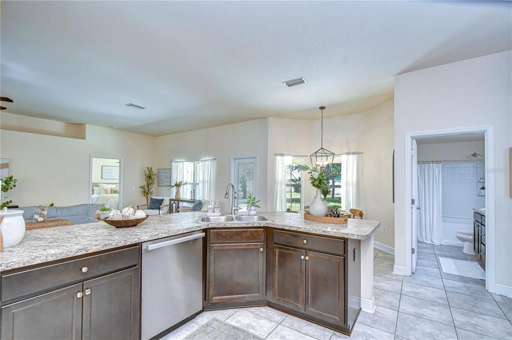 For Sale: $495,000 (4 beds, 3 baths, 2301 Square Feet)