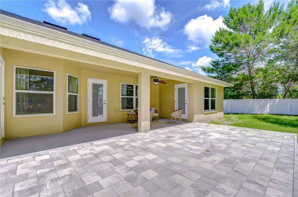 For Sale: $495,000 (4 beds, 3 baths, 2301 Square Feet)