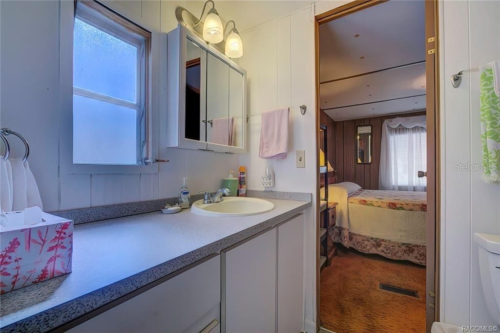 For Sale: $159,900 (3 beds, 2 baths, 1104 Square Feet)