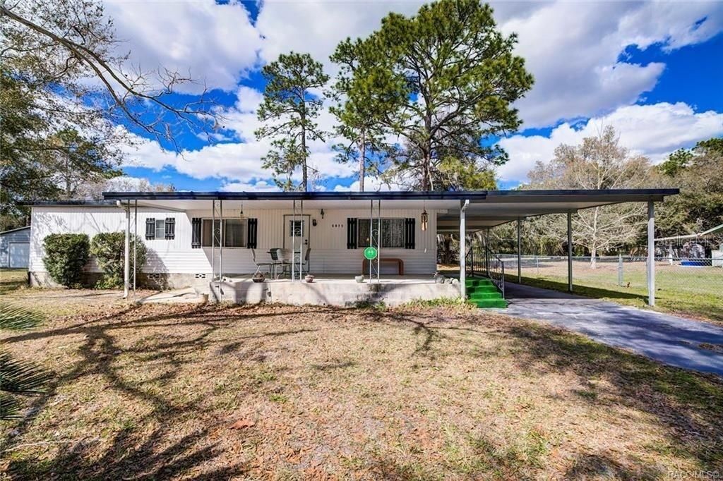 For Sale: $159,900 (3 beds, 2 baths, 1104 Square Feet)