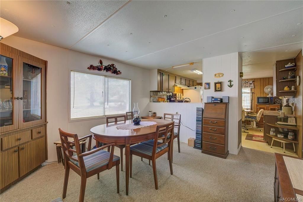 For Sale: $159,900 (3 beds, 2 baths, 1104 Square Feet)