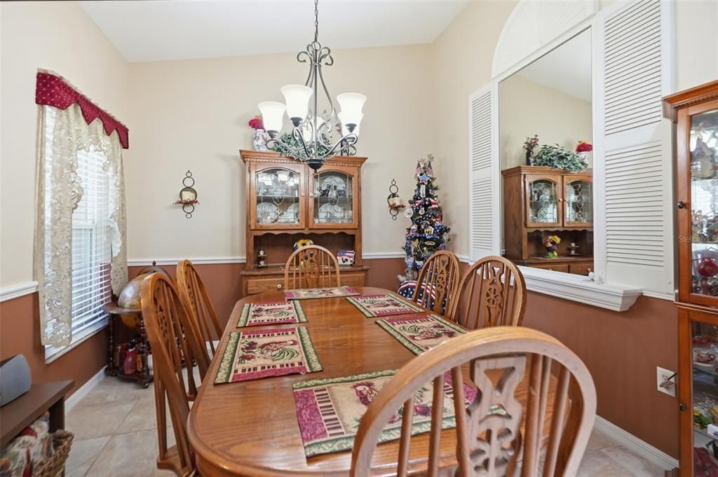 For Sale: $368,000 (3 beds, 2 baths, 1767 Square Feet)