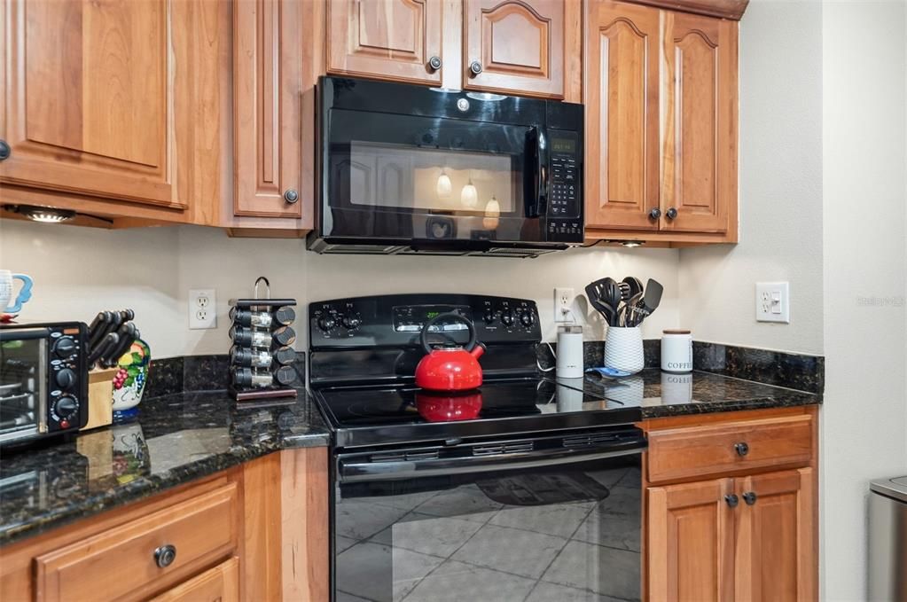 For Sale: $368,000 (3 beds, 2 baths, 1767 Square Feet)