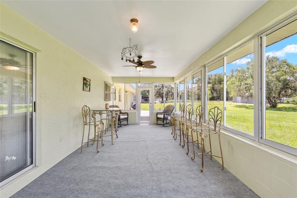 For Sale: $300,000 (3 beds, 2 baths, 1248 Square Feet)