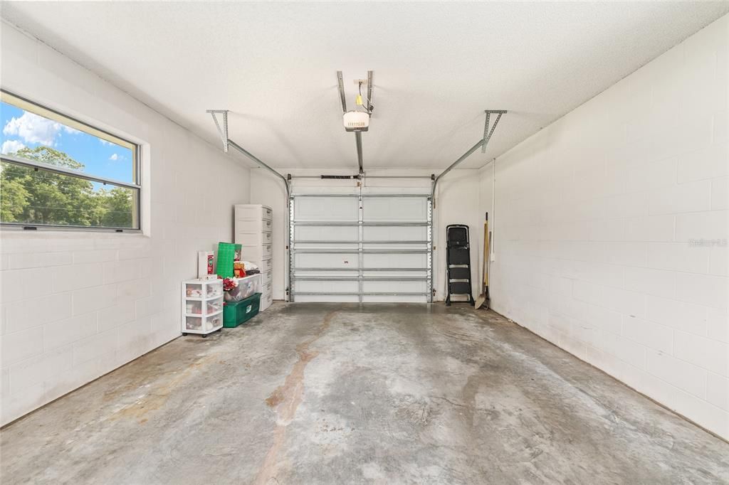 For Sale: $300,000 (3 beds, 2 baths, 1248 Square Feet)