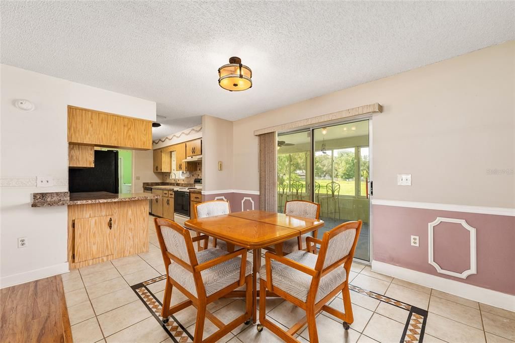 For Sale: $300,000 (3 beds, 2 baths, 1248 Square Feet)