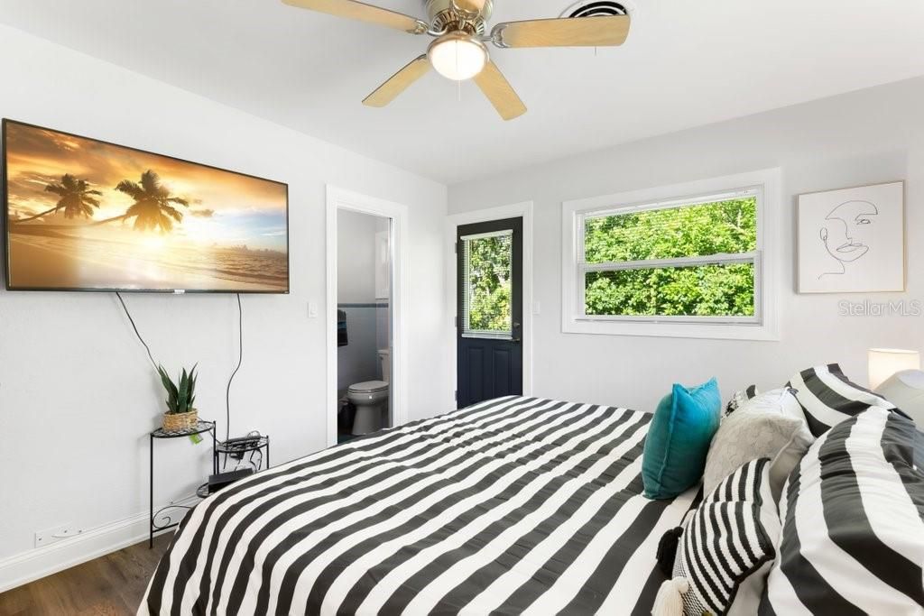 For Rent: $4,500 (3 beds, 2 baths, 1284 Square Feet)