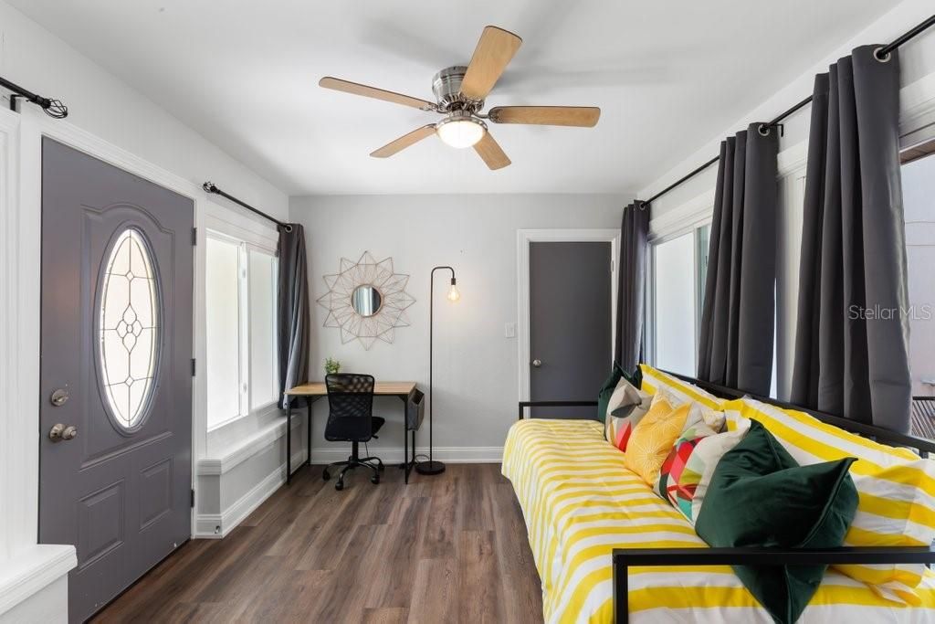 For Rent: $4,500 (3 beds, 2 baths, 1284 Square Feet)
