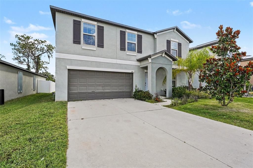 For Sale: $420,000 (4 beds, 2 baths, 2635 Square Feet)