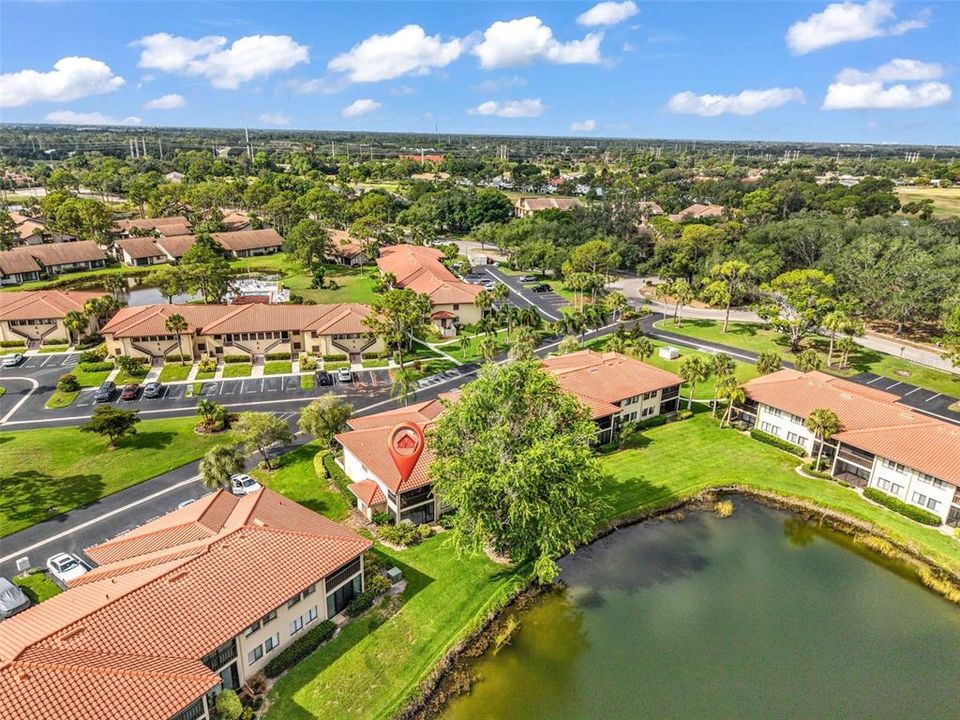 For Sale: $235,000 (2 beds, 2 baths, 1065 Square Feet)