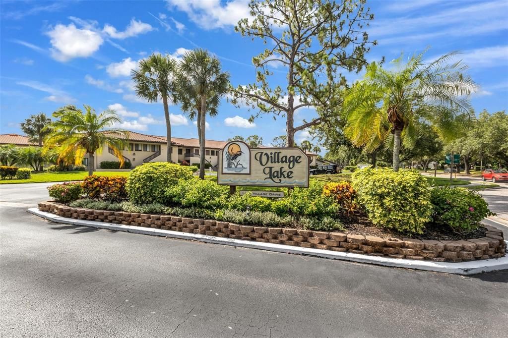 For Sale: $235,000 (2 beds, 2 baths, 1065 Square Feet)