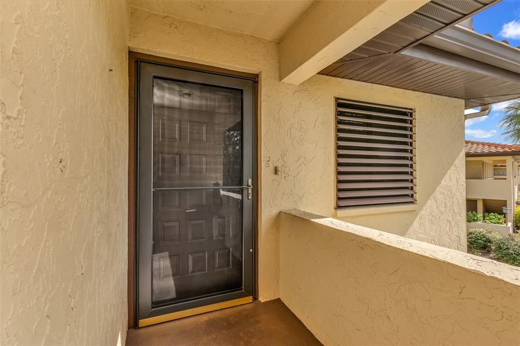 For Sale: $235,000 (2 beds, 2 baths, 1065 Square Feet)