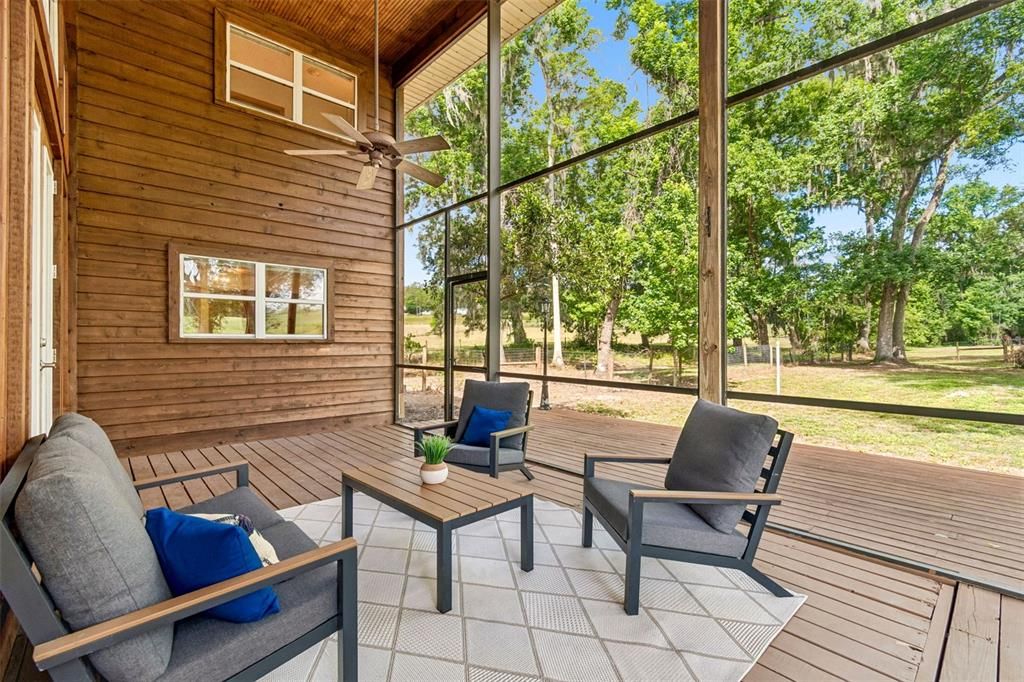 For Sale: $1,250,000 (3 beds, 2 baths, 2573 Square Feet)