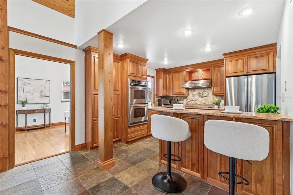 For Sale: $1,250,000 (3 beds, 2 baths, 2573 Square Feet)