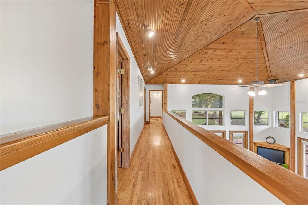 For Sale: $1,250,000 (3 beds, 2 baths, 2573 Square Feet)