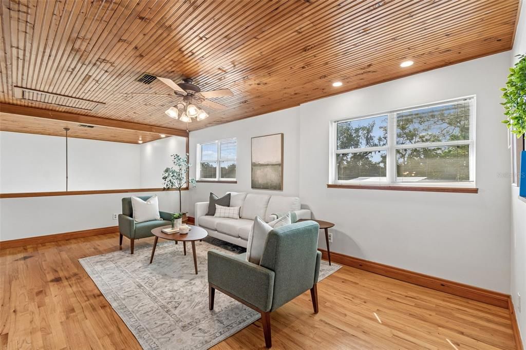 For Sale: $1,250,000 (3 beds, 2 baths, 2573 Square Feet)