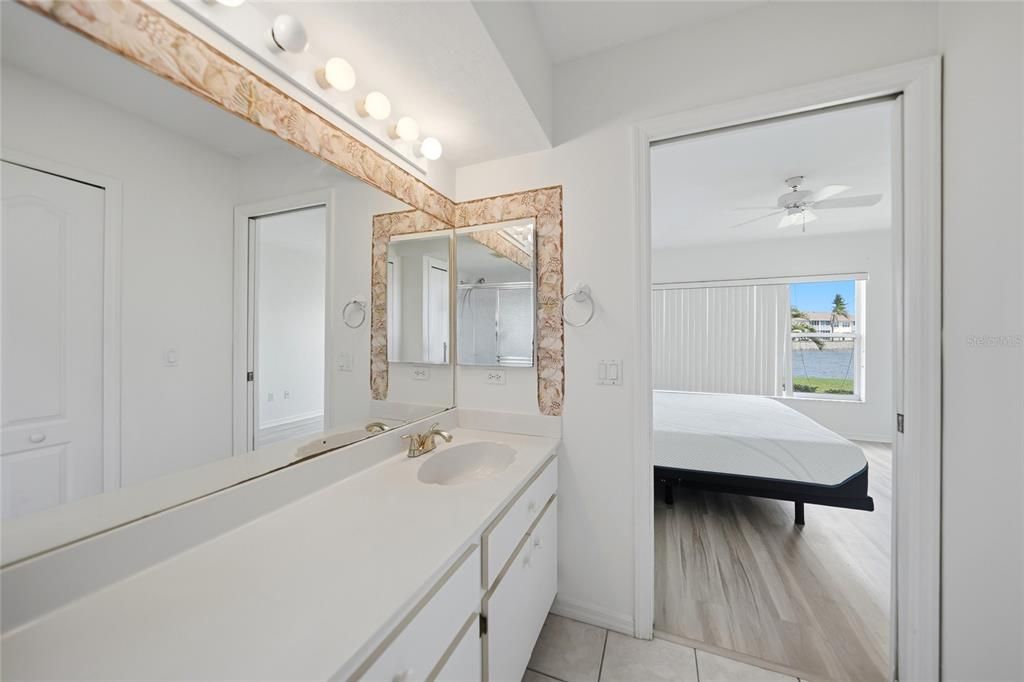 En Venta: $185,000 (3 camas, 2 baños, 1348 Pies cuadrados)