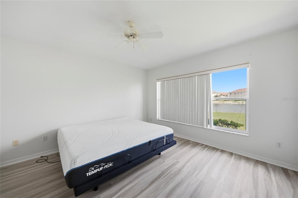 En Venta: $185,000 (3 camas, 2 baños, 1348 Pies cuadrados)