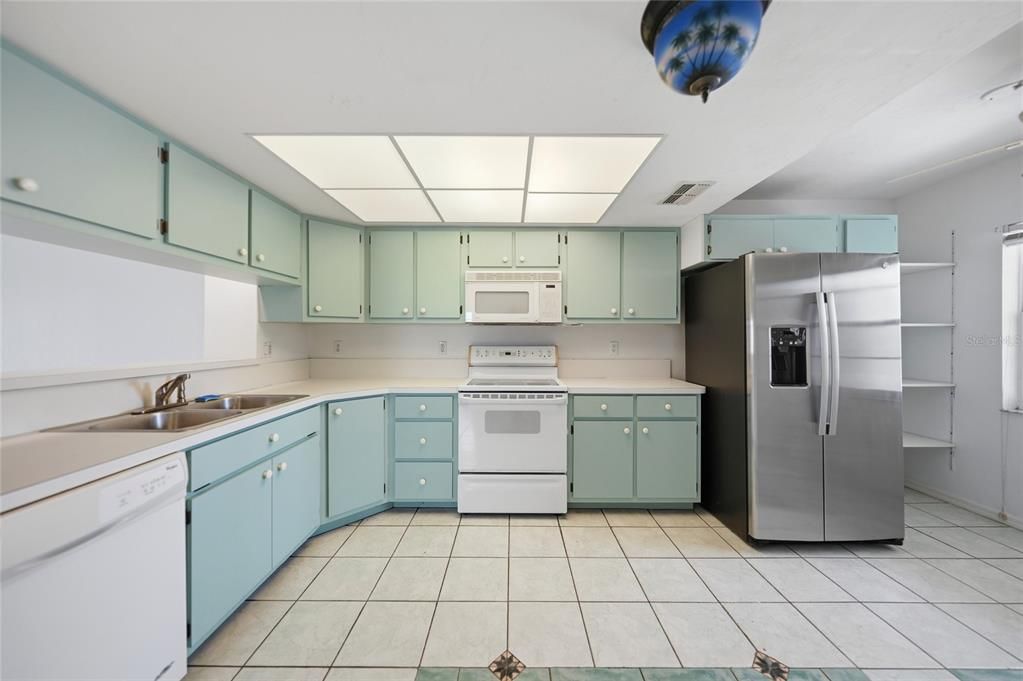 En Venta: $185,000 (3 camas, 2 baños, 1348 Pies cuadrados)
