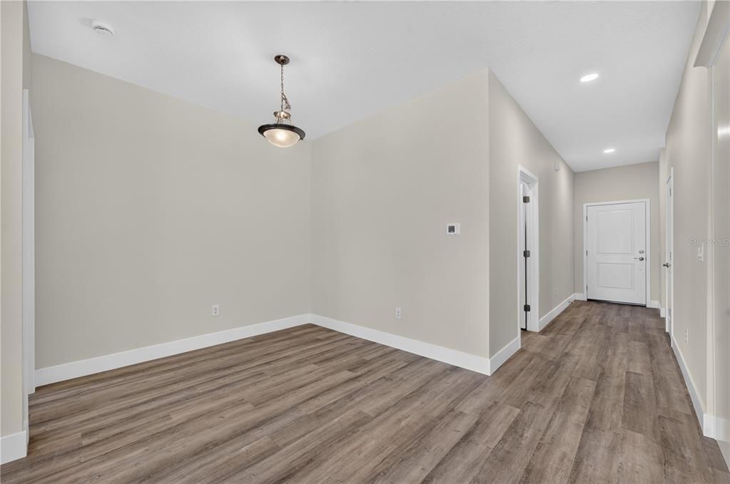 For Sale: $375,000 (3 beds, 2 baths, 1538 Square Feet)