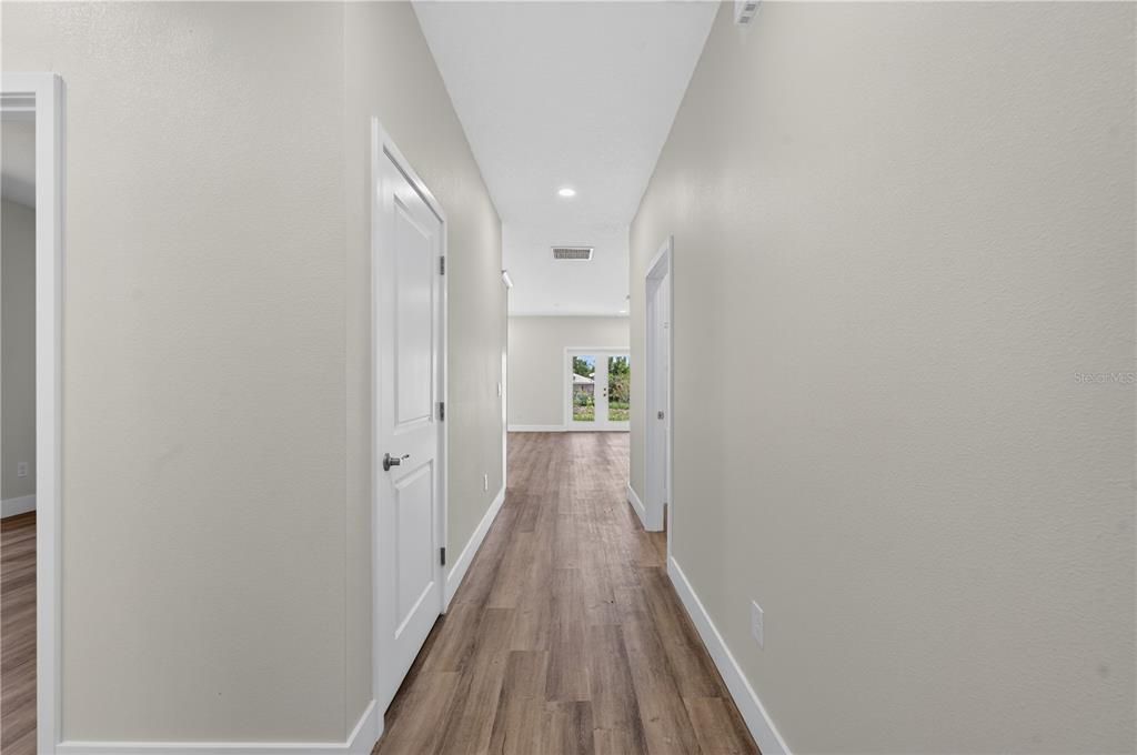 For Sale: $375,000 (3 beds, 2 baths, 1538 Square Feet)