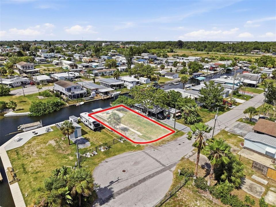 待售: $199,000 (0.07 acres)