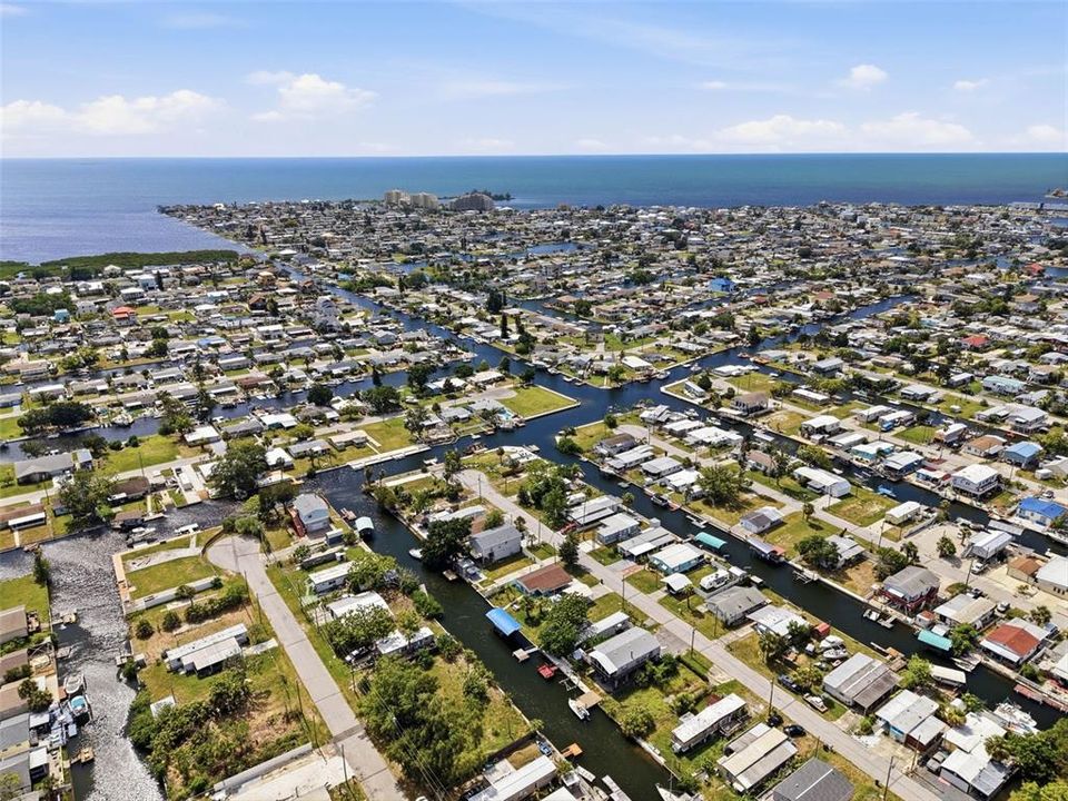 待售: $199,000 (0.07 acres)