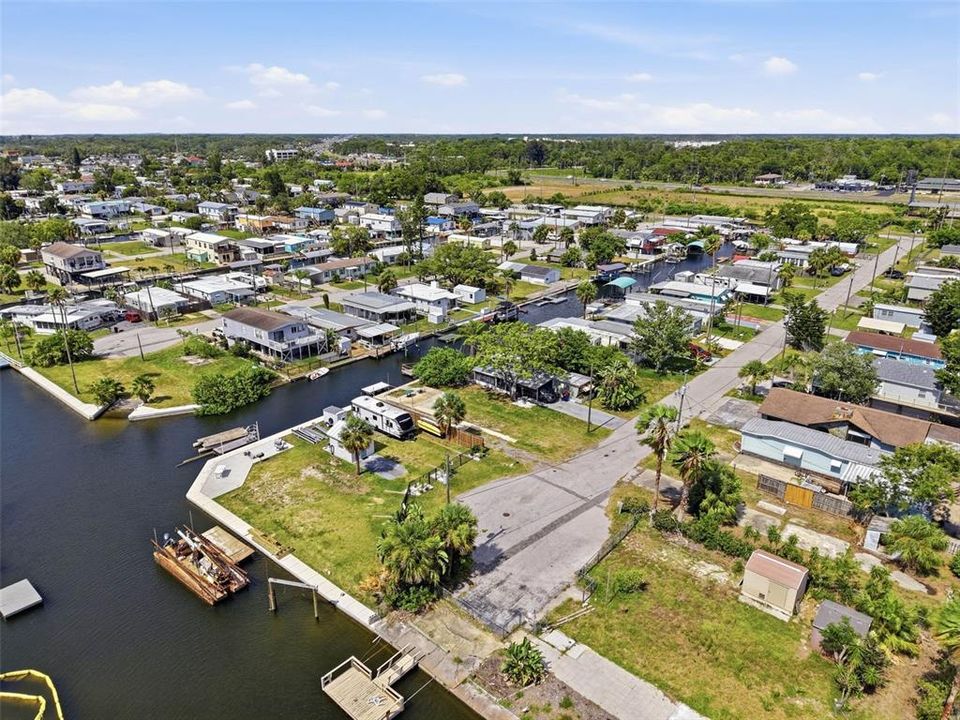 待售: $199,000 (0.07 acres)