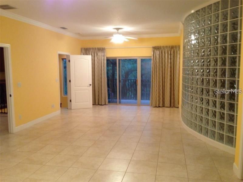 For Rent: $4,750 (5 beds, 4 baths, 3447 Square Feet)