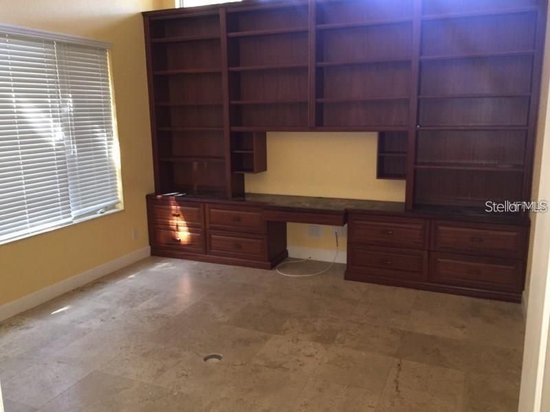 For Rent: $4,750 (5 beds, 4 baths, 3447 Square Feet)
