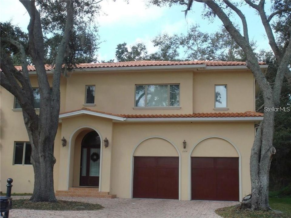 For Rent: $4,750 (5 beds, 4 baths, 3447 Square Feet)