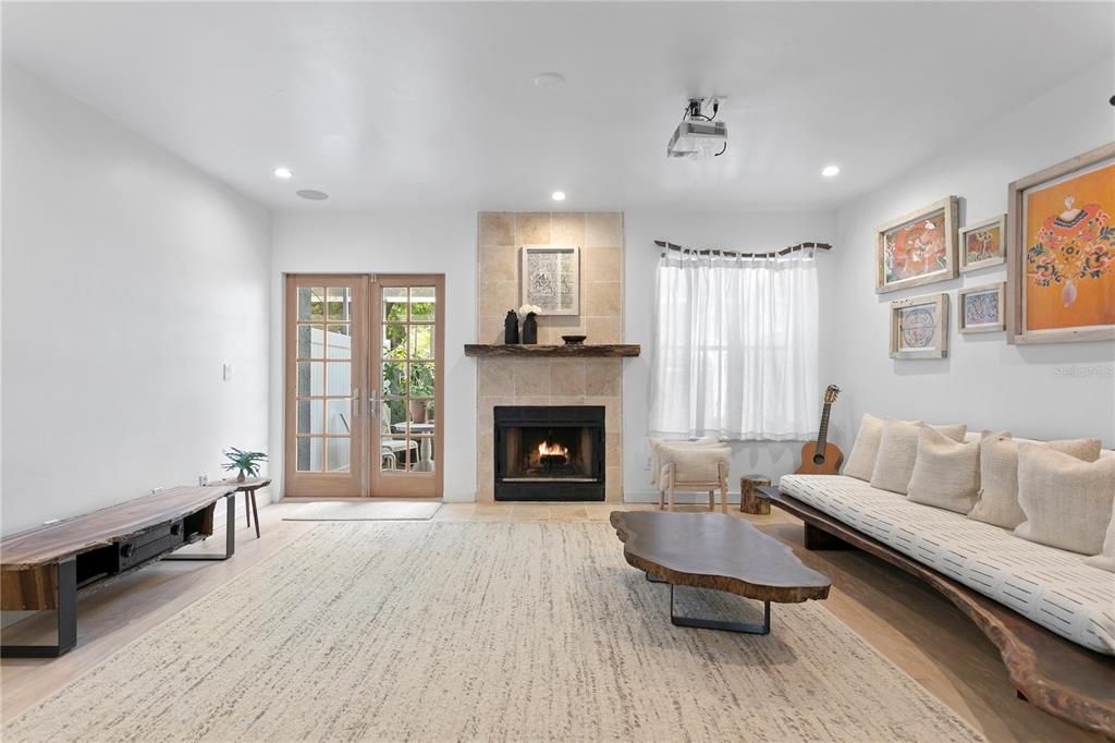 For Rent: $3,750 (2 beds, 2 baths, 1320 Square Feet)